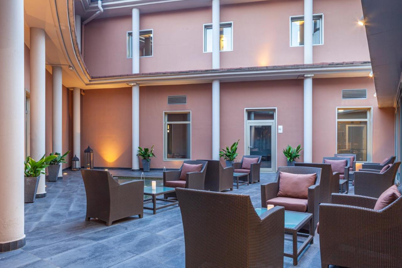 Hotel Porcel Torneo Sevilla Exterior foto